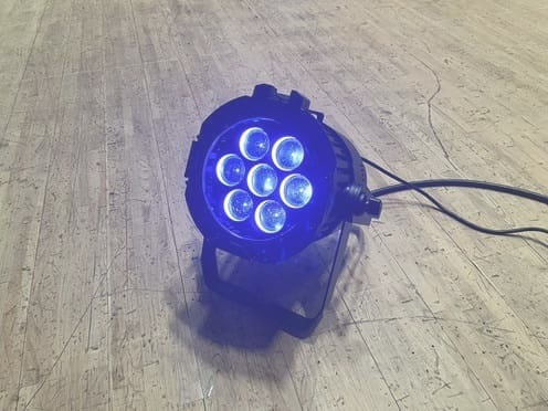 XL700 舞台照明　ムービングライト　クラブ　PR ケース　PR-2700 Amazon.co.jp : BETOPPER ムービングライト 7x8W RGBW LED 舞台